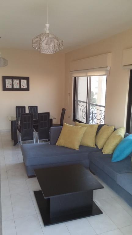 Cozy Dair Ghbar Apartment Amman Exterior photo